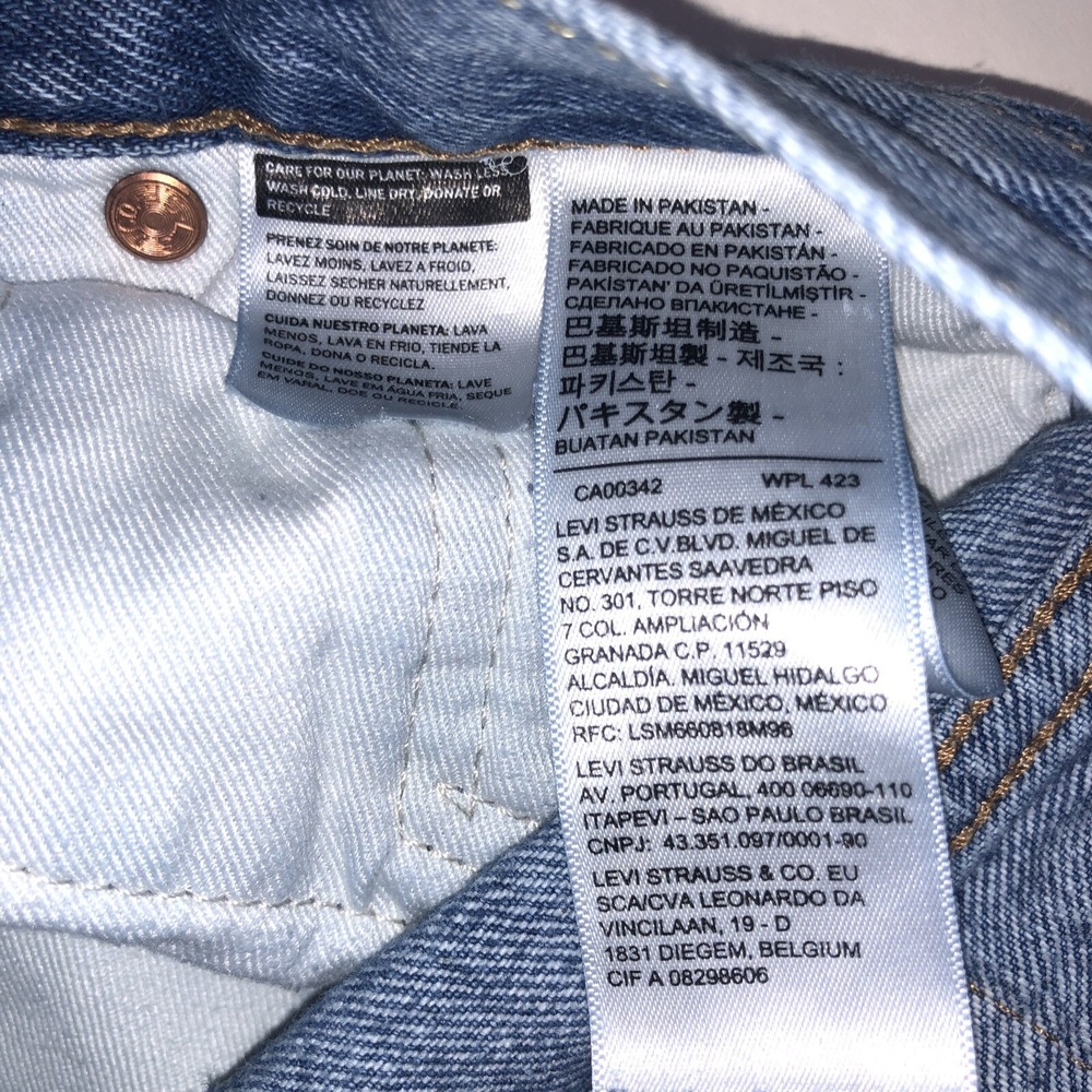 Levi's 551 Z‎ Men's Medium Wash Denim Jean w Trademark Only Tab - 31X32 - Picture 11 of 15
